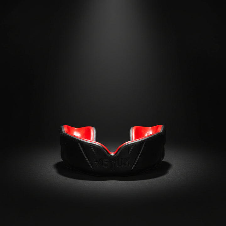 Venum Challenger Mouthguard – Black/Red